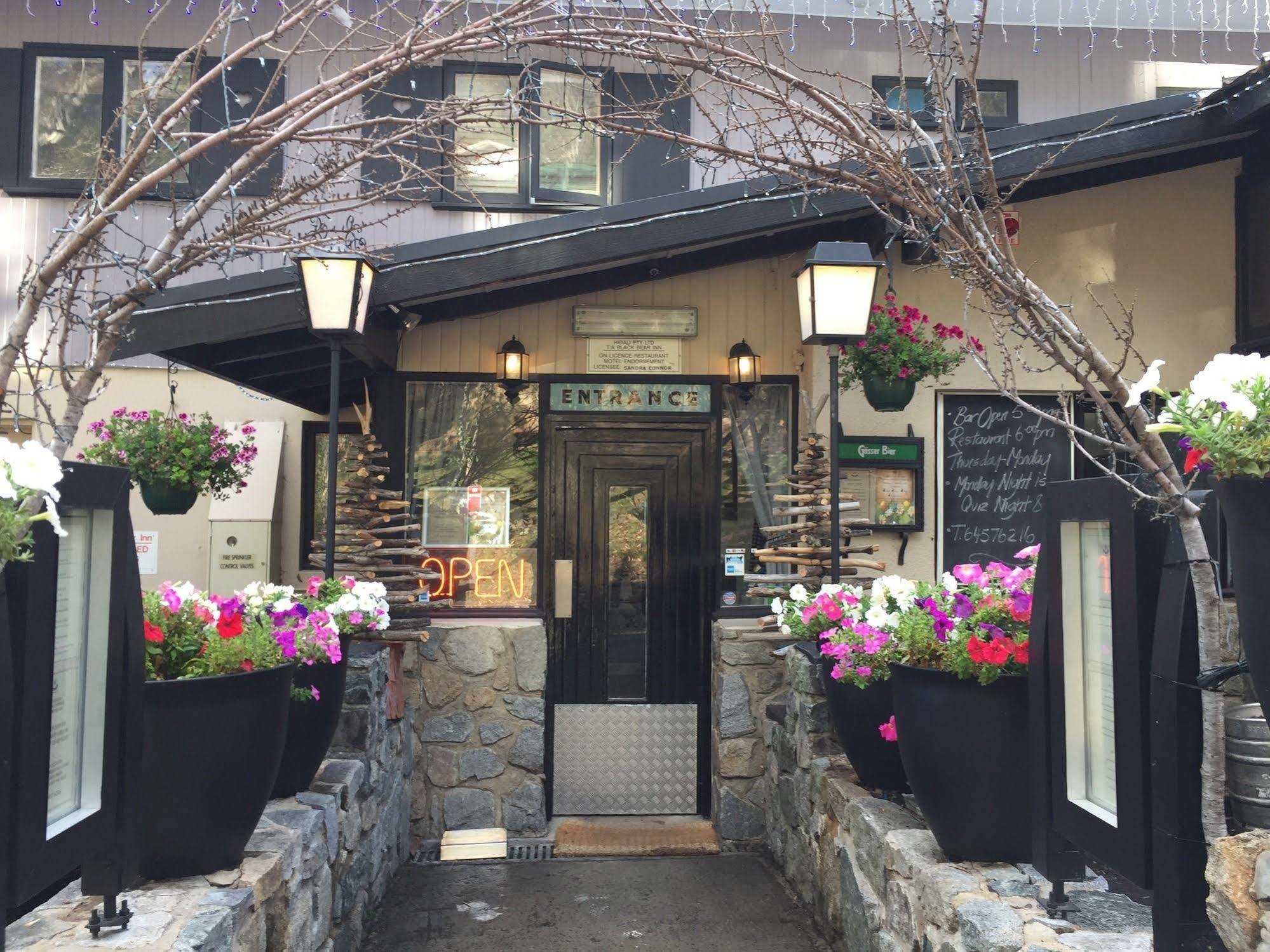Black Bear Inn Тредбо Экстерьер фото